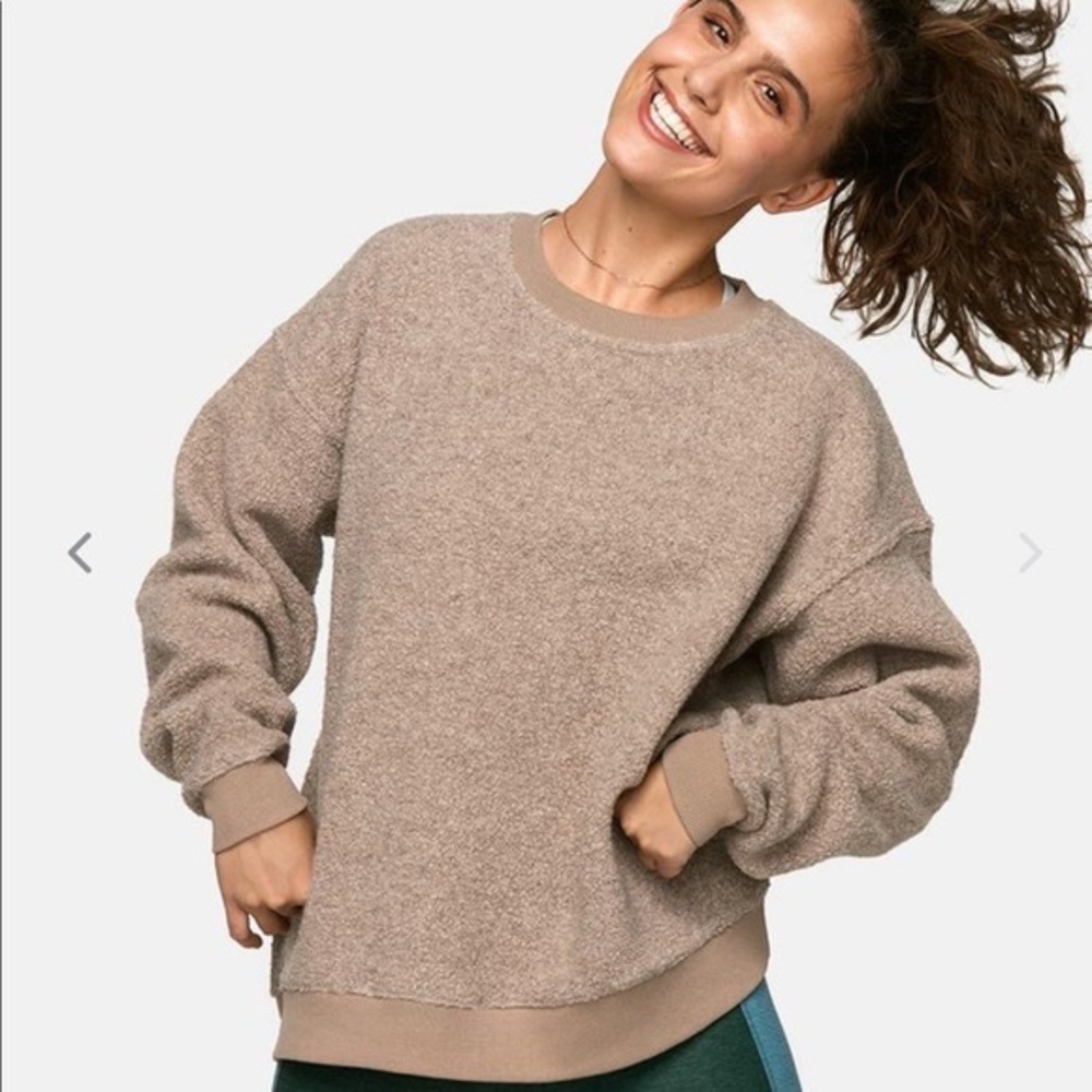 EUC Outdoor Voices mega fleece sweatshirt xs